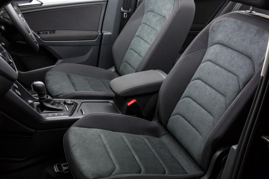 Интерьер Volkswagen Tiguan Adventure 2017 года  (AU) (фото 4 из 4)